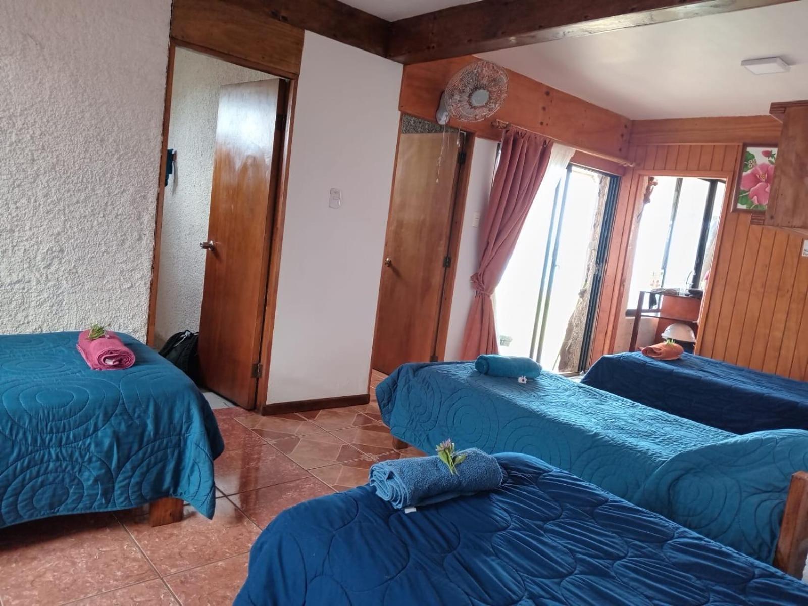 Cabanas & Hostal Tojika Hanga Roa Buitenkant foto